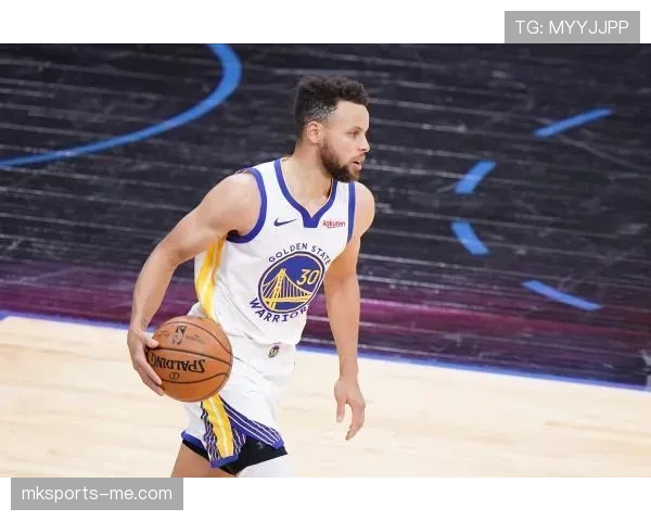 比尔靠挡拆和无球跑动改变得分结构有别于库里